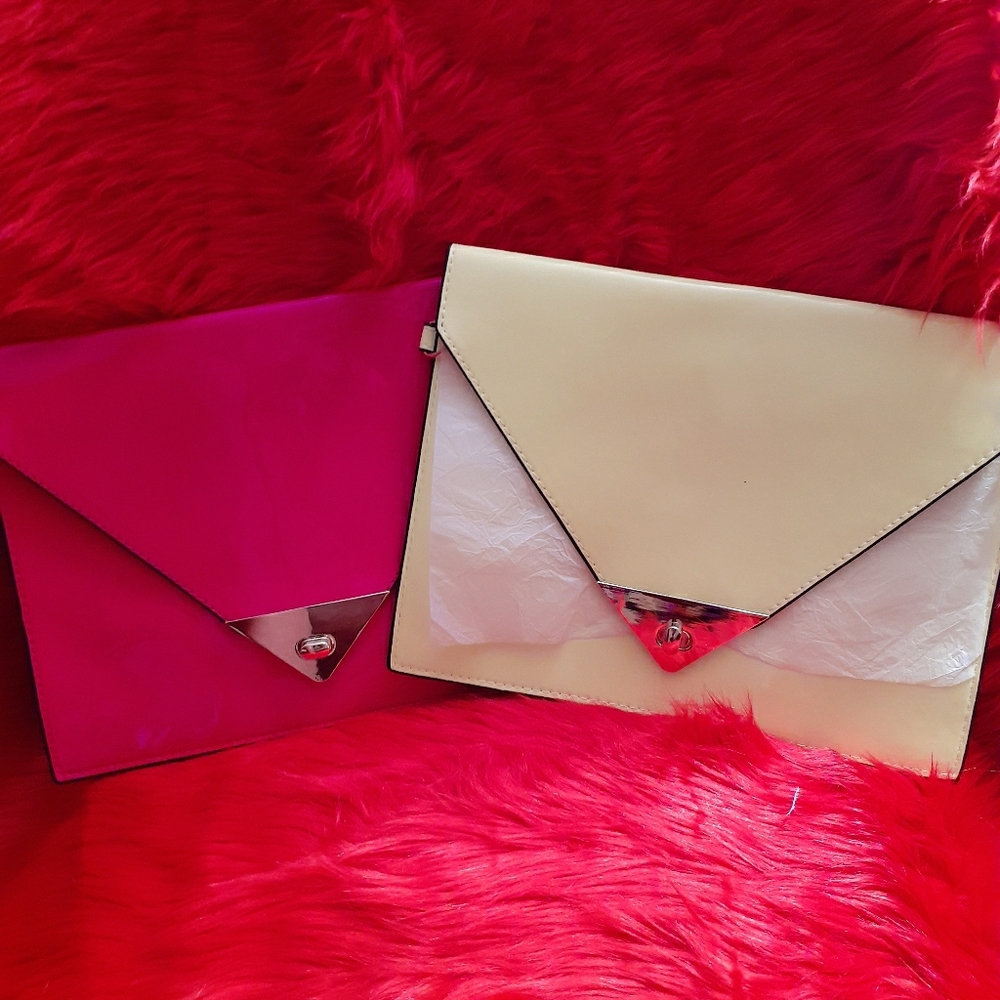 Flat purses